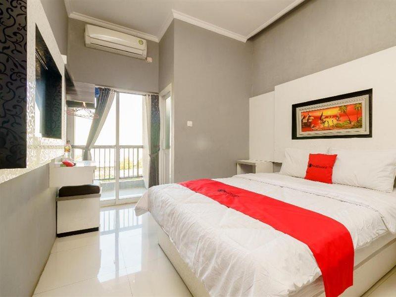 Reddoorz Resort Premium @ Sangkan Hurip Кунінґан Екстер'єр фото