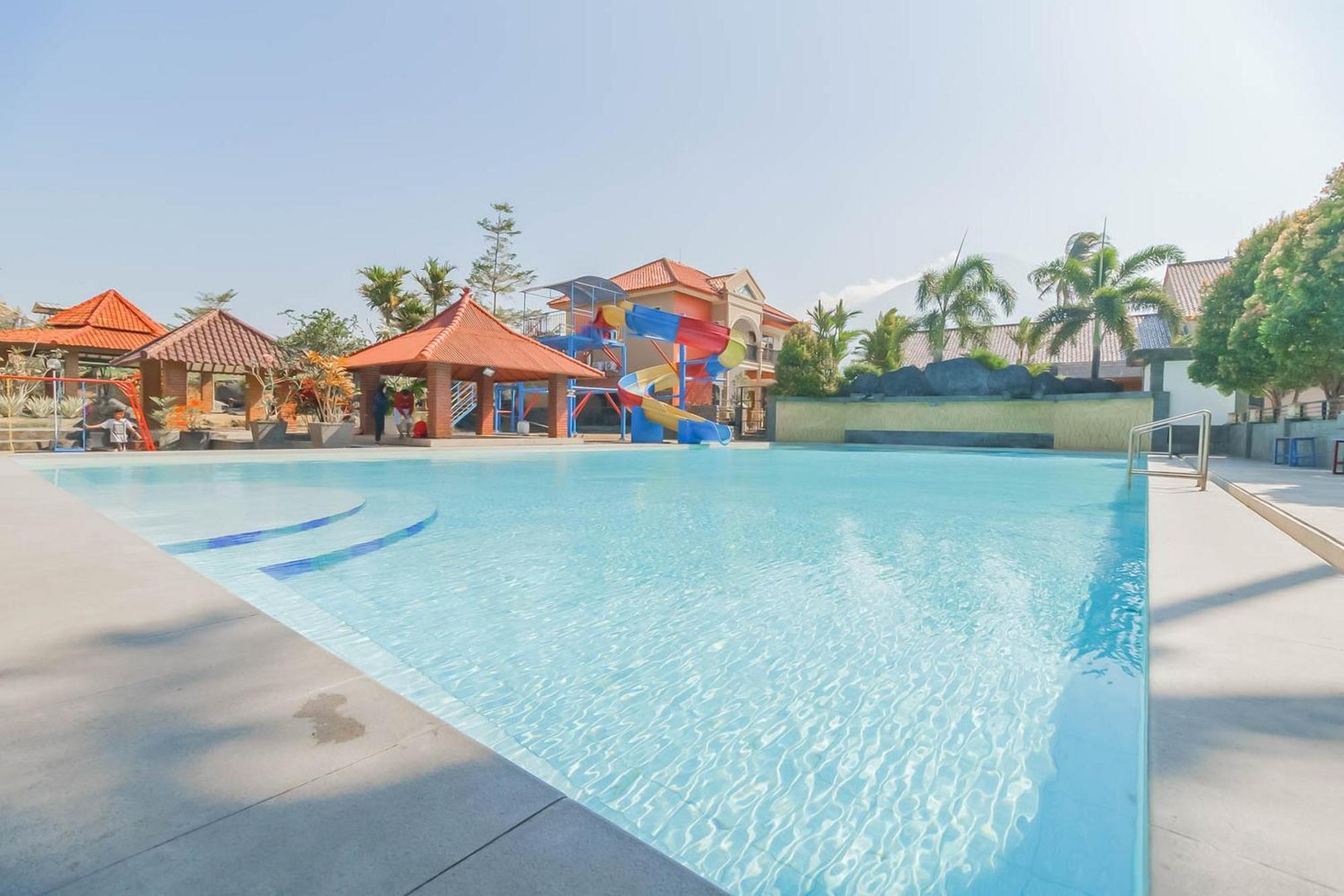 Reddoorz Resort Premium @ Sangkan Hurip Кунінґан Екстер'єр фото