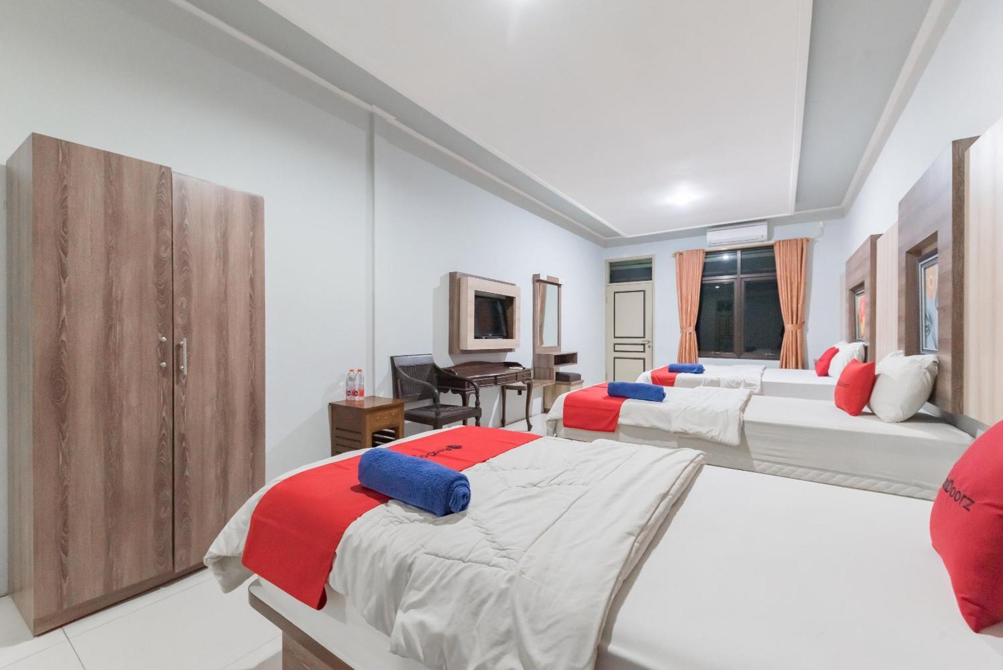 Reddoorz Resort Premium @ Sangkan Hurip Кунінґан Екстер'єр фото