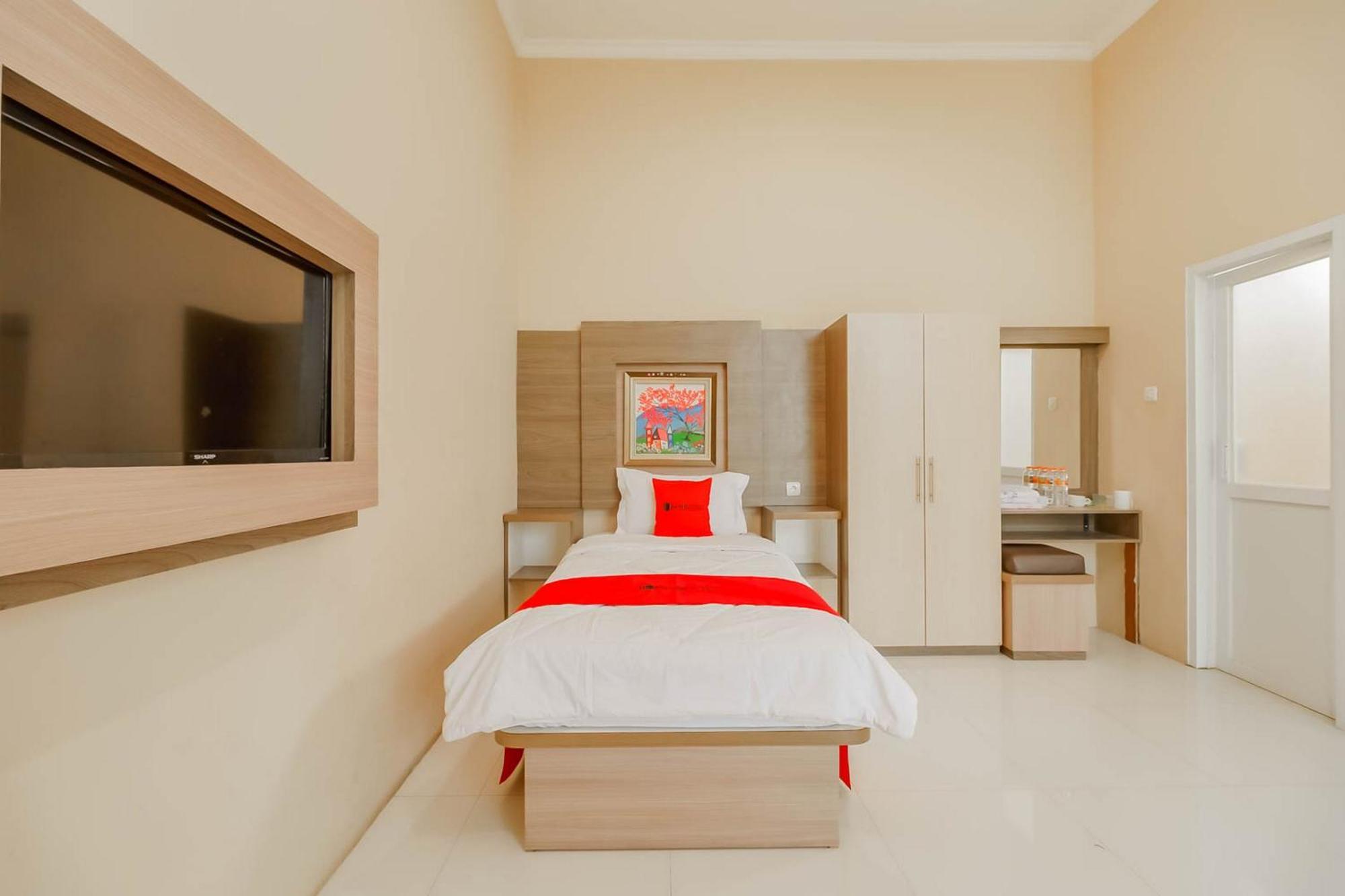Reddoorz Resort Premium @ Sangkan Hurip Кунінґан Екстер'єр фото