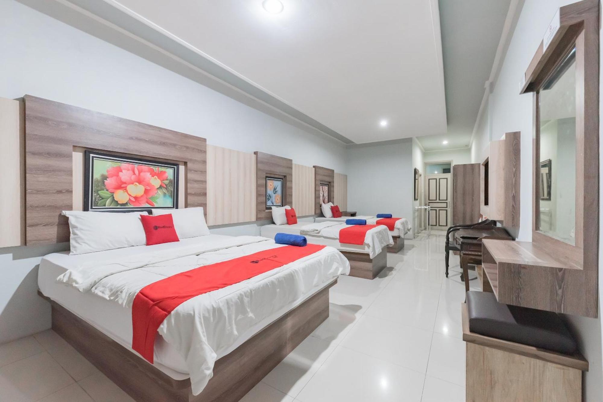 Reddoorz Resort Premium @ Sangkan Hurip Кунінґан Екстер'єр фото
