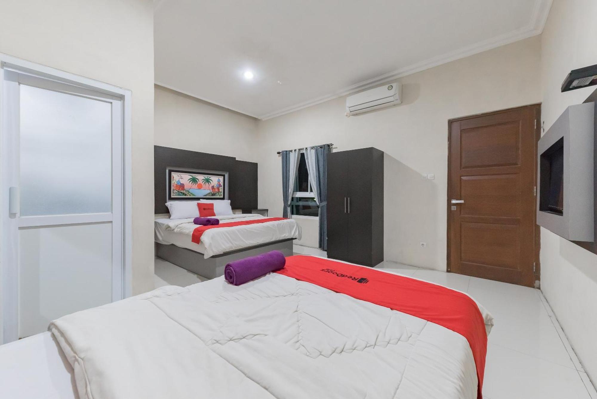 Reddoorz Resort Premium @ Sangkan Hurip Кунінґан Екстер'єр фото