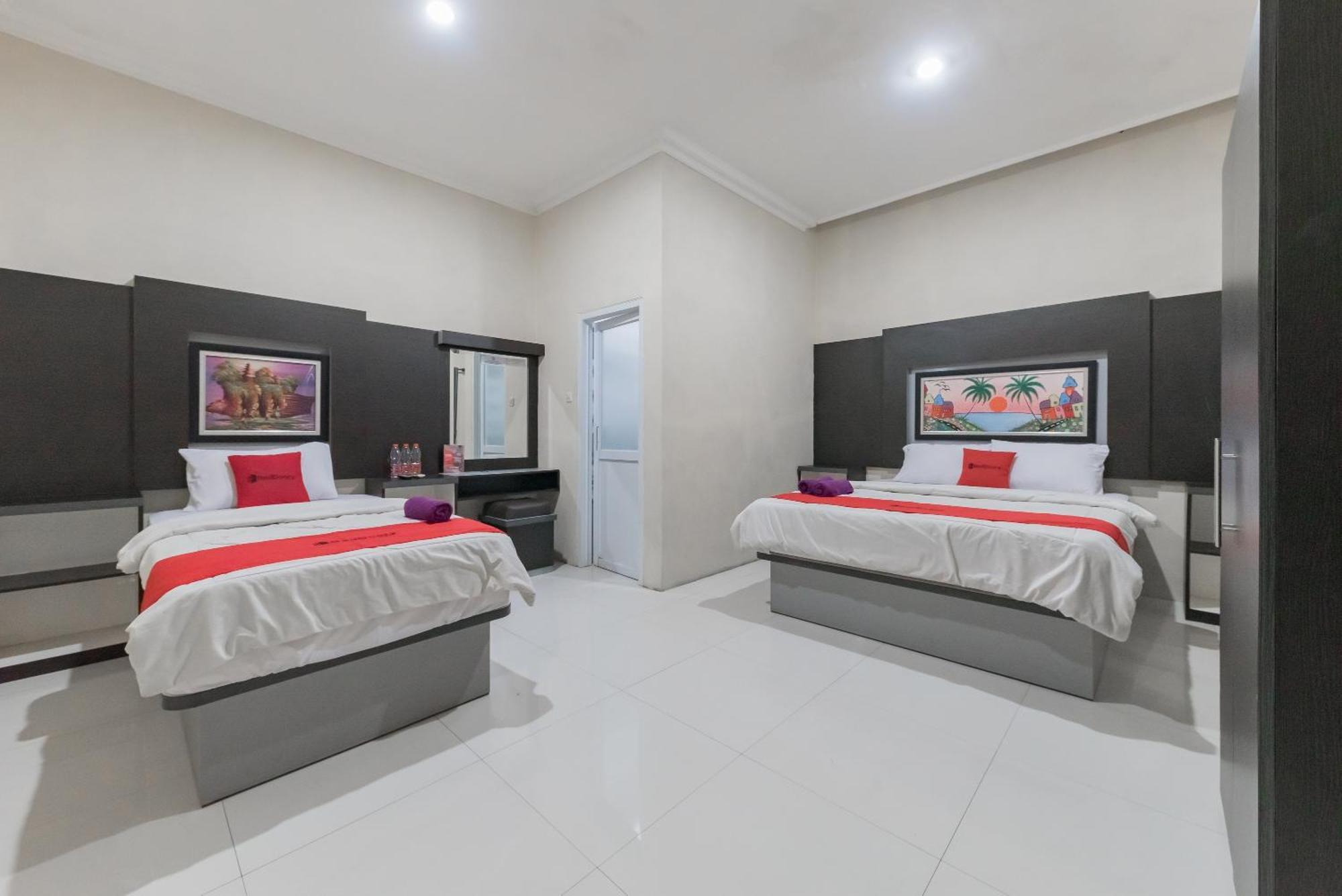 Reddoorz Resort Premium @ Sangkan Hurip Кунінґан Екстер'єр фото