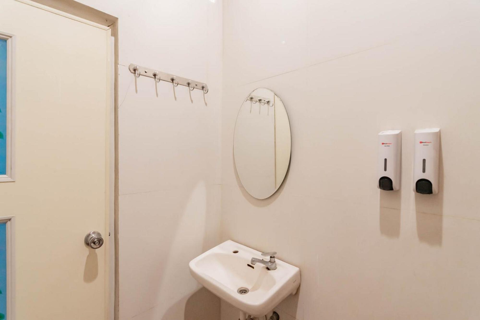 Reddoorz Resort Premium @ Sangkan Hurip Кунінґан Екстер'єр фото