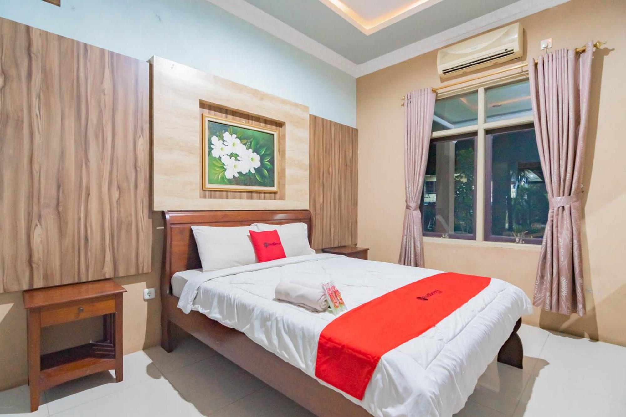 Reddoorz Resort Premium @ Sangkan Hurip Кунінґан Екстер'єр фото