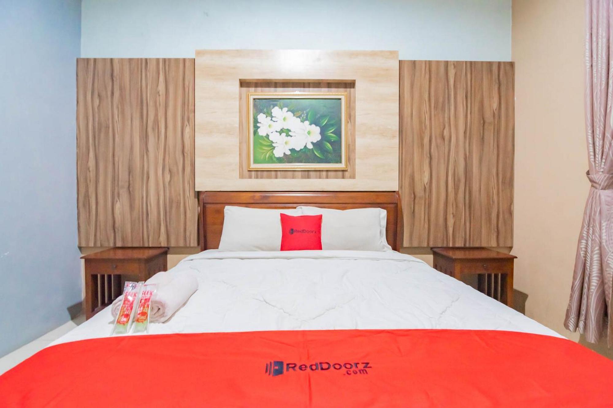 Reddoorz Resort Premium @ Sangkan Hurip Кунінґан Екстер'єр фото