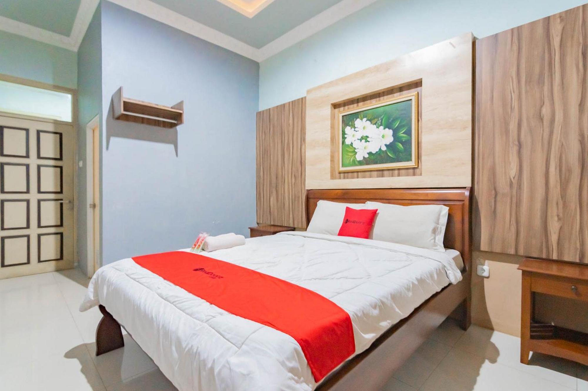 Reddoorz Resort Premium @ Sangkan Hurip Кунінґан Екстер'єр фото